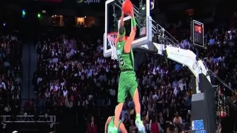 帕尔默本赛季联赛进球54，英格兰射手榜仅次于凯恩。